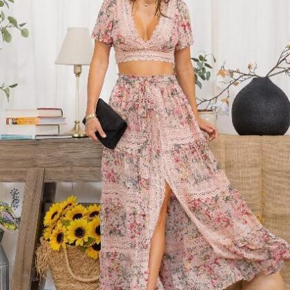 SET FLOREADO FALDA Y BLUSA ENCAJE