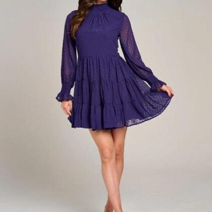 VESTIDO MORADO BOLAS DE HILO CUELLO ALTO