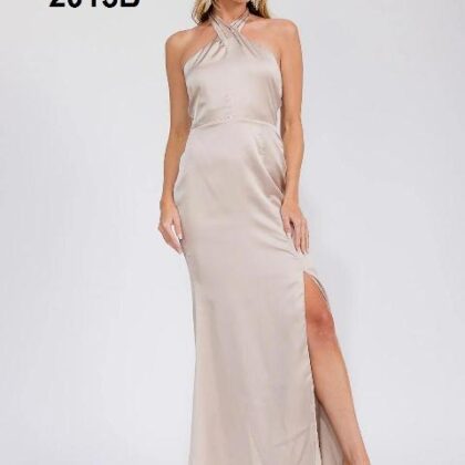VESTIDO SATINADO, HALTER DE GALA ´R.S.V.P´