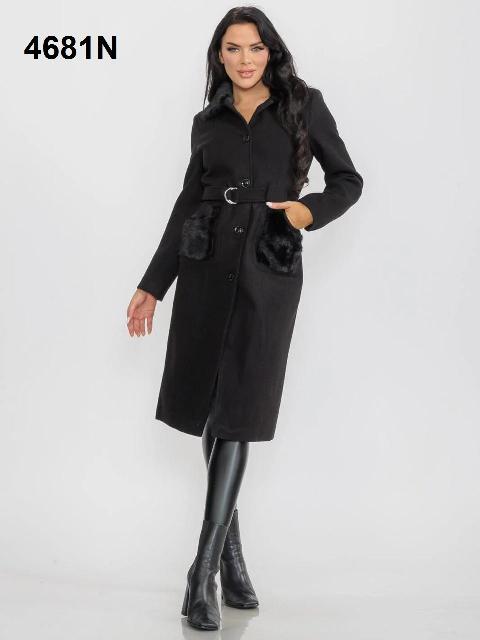 ABRIGO PELUCHE EN CUELLO Y BOLSAS