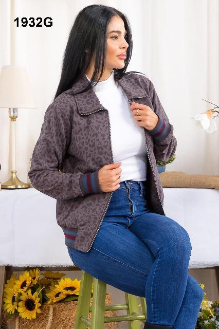 CHAMARRA GRIS DE LEOPARDO CUELLO ALTO