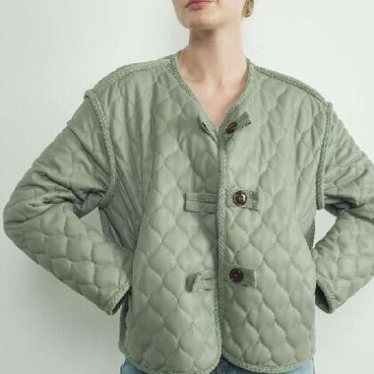 CHAMARRA PISTACHE DE VINIPIEL ABOTONADA