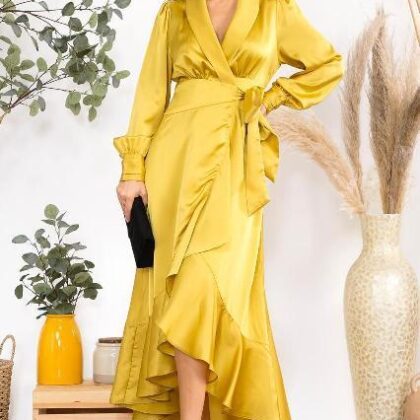 VESTIDO ENVOLVENTE, CORTE ASIMETRICO