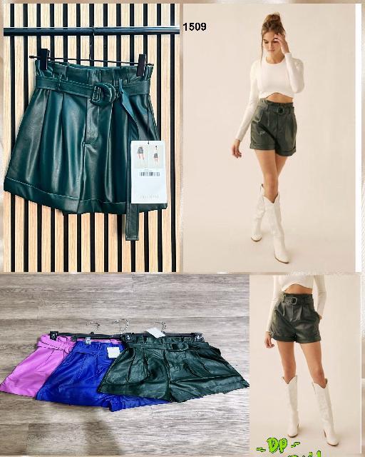 SHORT DE VINIPIEL CON CINTURON