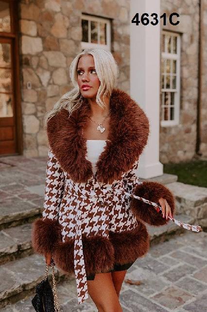 ABRIGO PATA DE GALLO CON PELUCHE