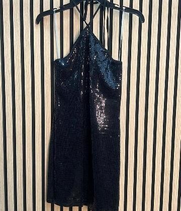 VESTIDO DE LENTEJUELAS CUADRADAS, HALTER