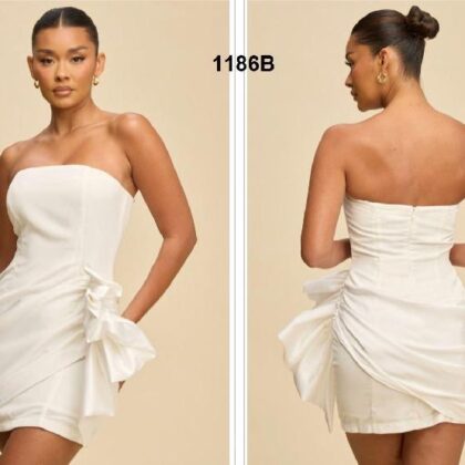 VESTIDO STRAPLE DE GAMUZA, OLAN EN FALDA