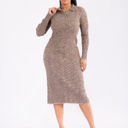 VESTIDO CAPUCHINO ACANALADO, PECHO ABOTONADO