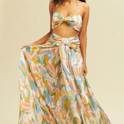 CONJUNTO FLORES COLORES FALDA MOÑO