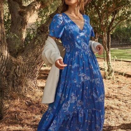 VESTIDO FLOREADO PECHO ´V´, LARGO