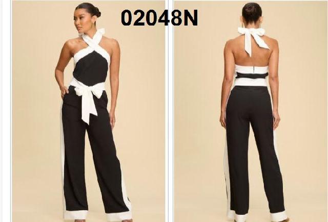 PALAZZO CONTORNO BLANCO, HALTER