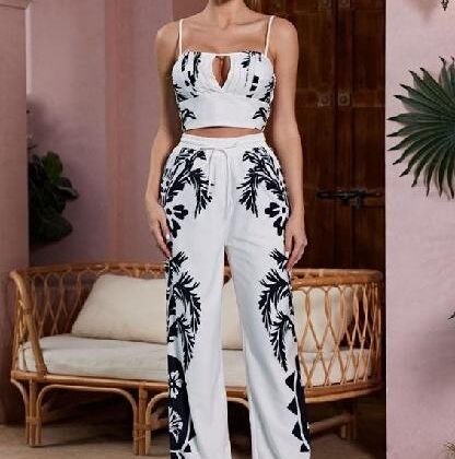 SET FLORAL NEGRO TOP TABLEADO