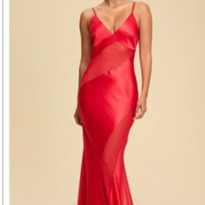 VESTIDO ROJO DE GALA CON TRANSPARENCIAS