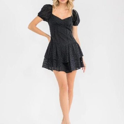 VESTIDO BORDADO, FALDA MULTIOLAN