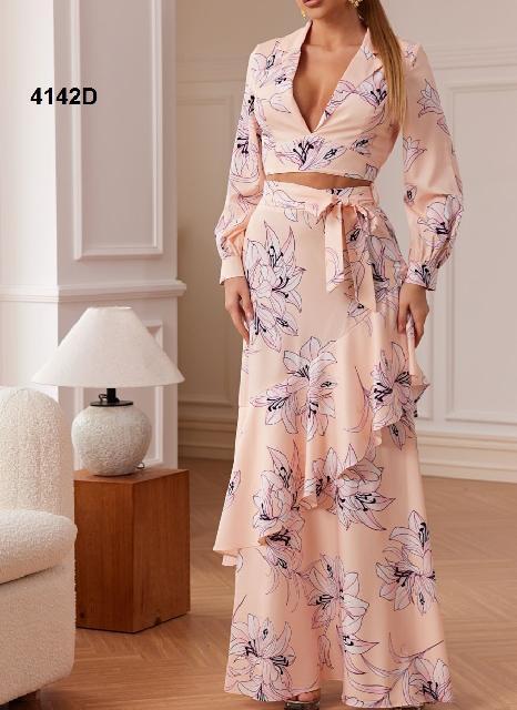 SET DURAZNO FLORAL ROSA, FALDA ASIMETRICA