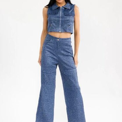 SET BRILLOSO, BOLSAS EN PECHO Y RODILLAS