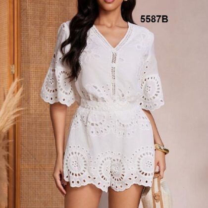 SET BORDADO, BLUSA ABOTONADA