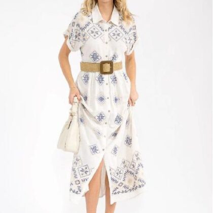 VESTIDO DE MANTA BORDADO AZUL