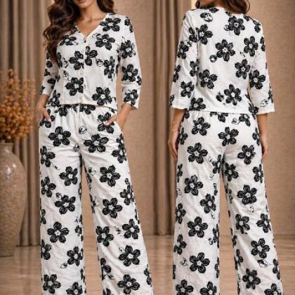 CONJUNTO , FLORES NEGRAS, DE MANTA