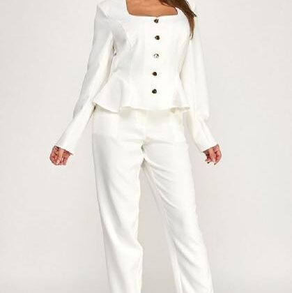 SET BLUSA CON VUELO, ABOTONADA